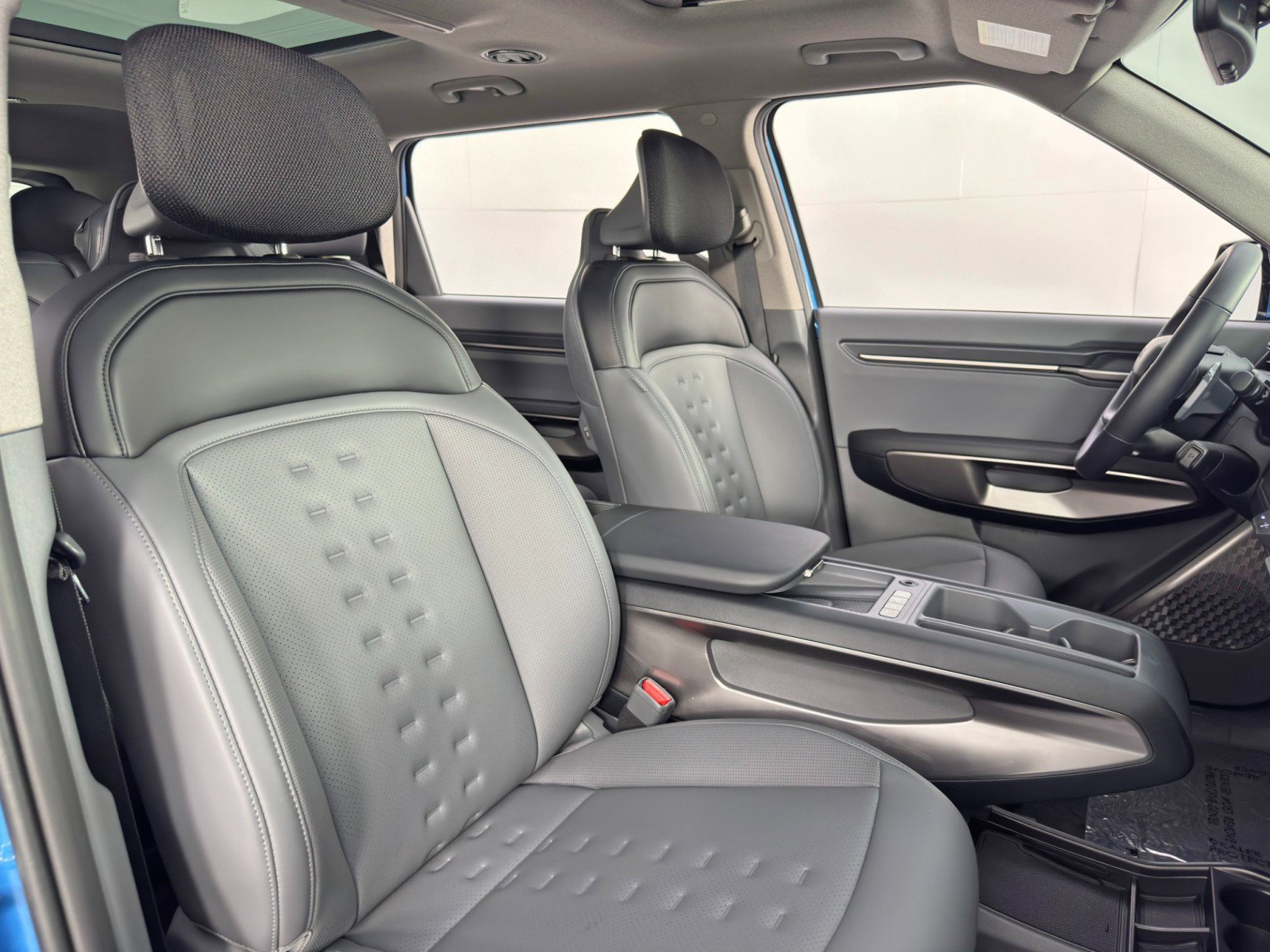 Used 2024 Kia EV9 Wind image 38