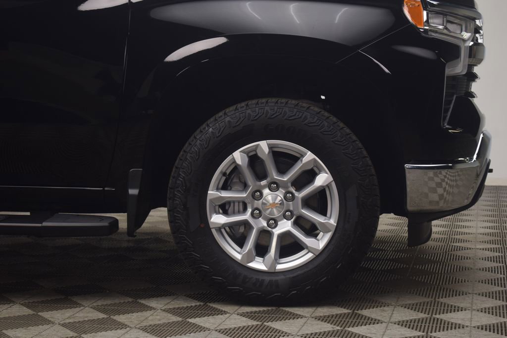 Used 2025 Chevrolet Silverado 1500 LT image 31