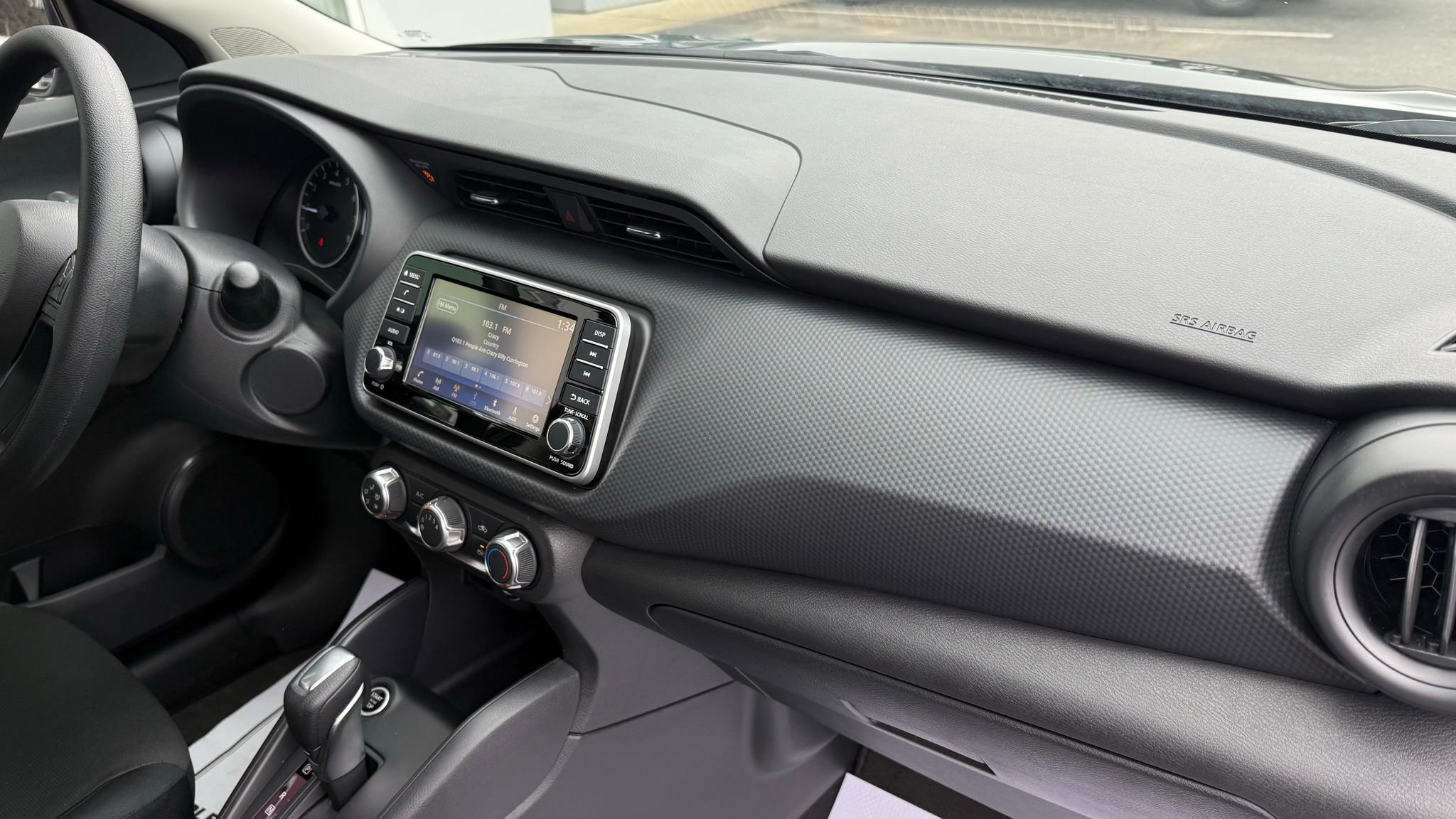 Used 2025 Nissan Kicks Play S image 14