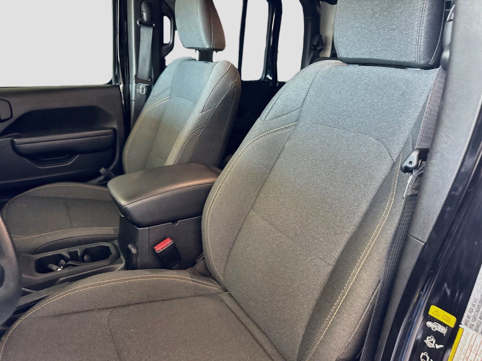 Used 2025 Jeep Gladiator Sport AWD/4WD image 12