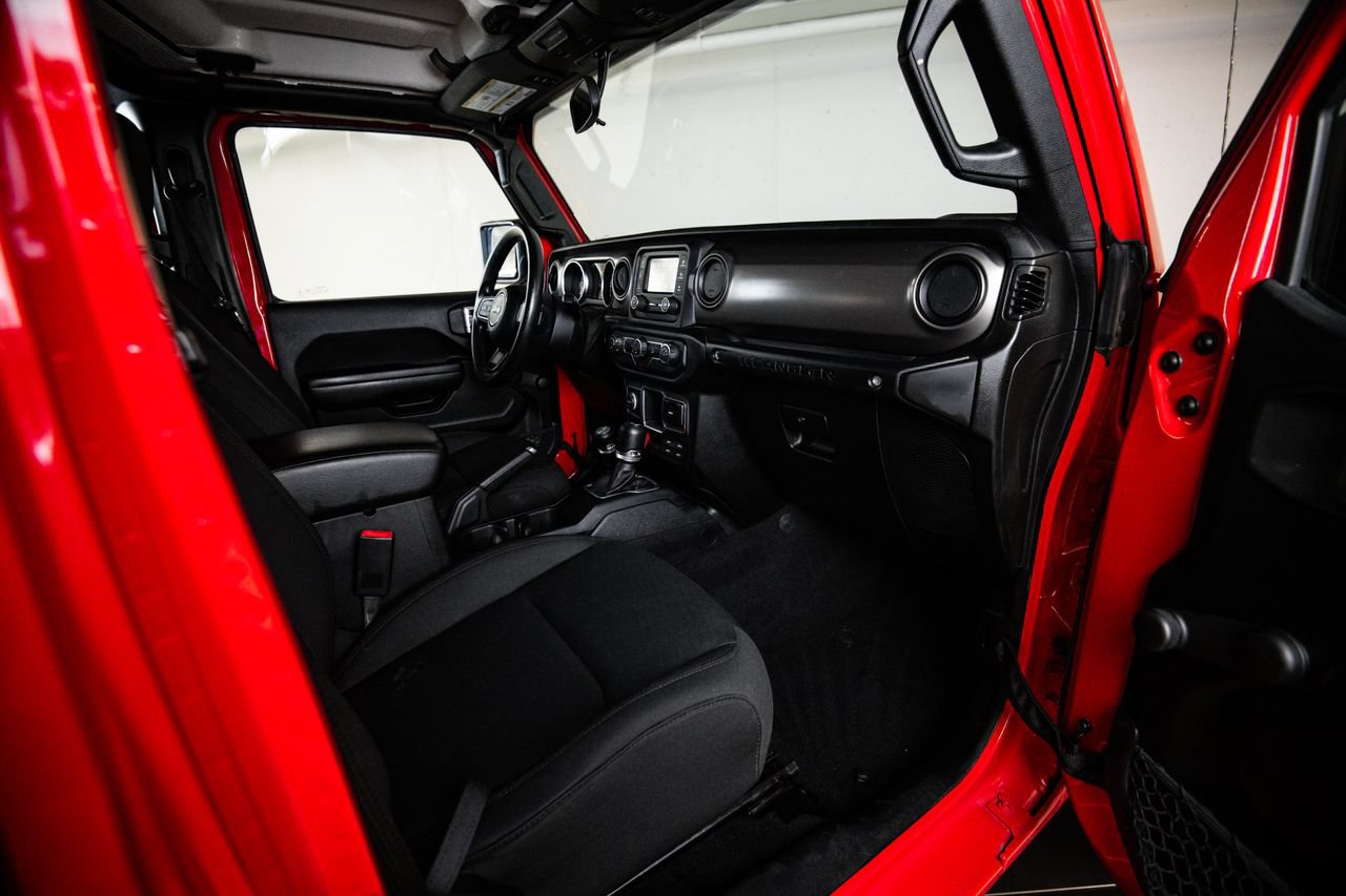 Used 2018 Jeep Wrangler Unlimited Sport AWD/4WD image 27