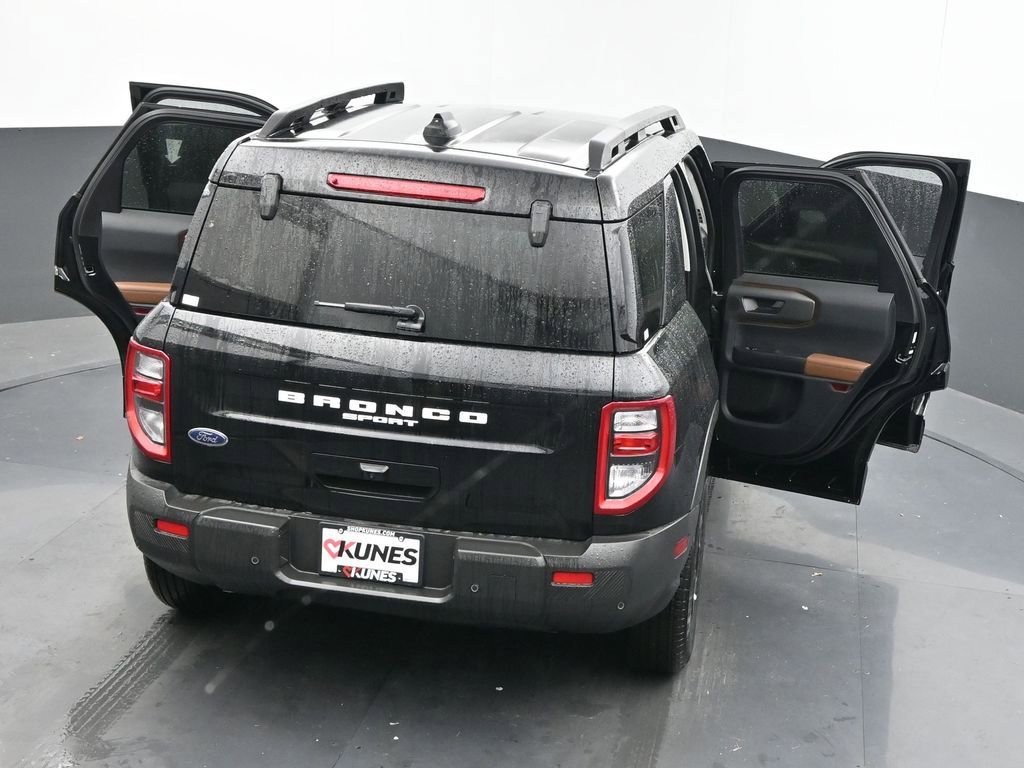 New 2025 Ford Bronco Sport Outer Banks w/ Outer Banks Tech Package+ AWD/4WD image 63