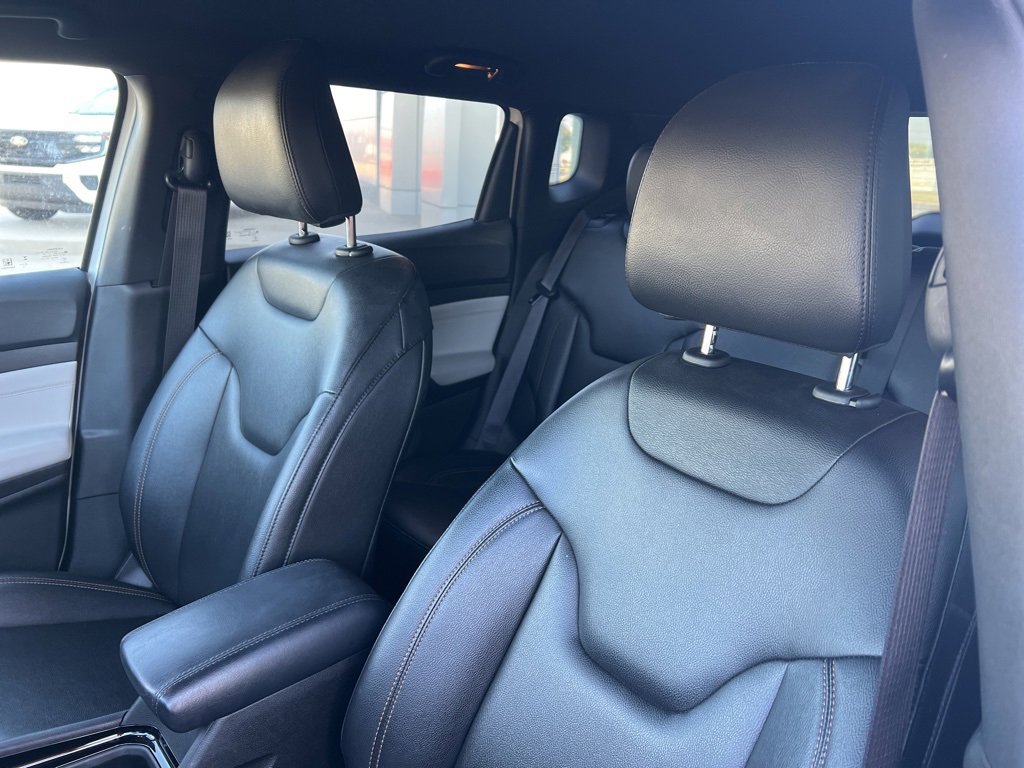 Used 2024 Jeep Compass Limited image 11