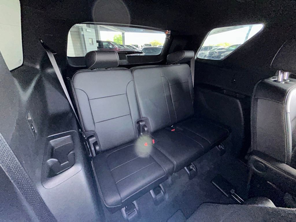 Used 2023 Chevrolet Traverse LT image 33