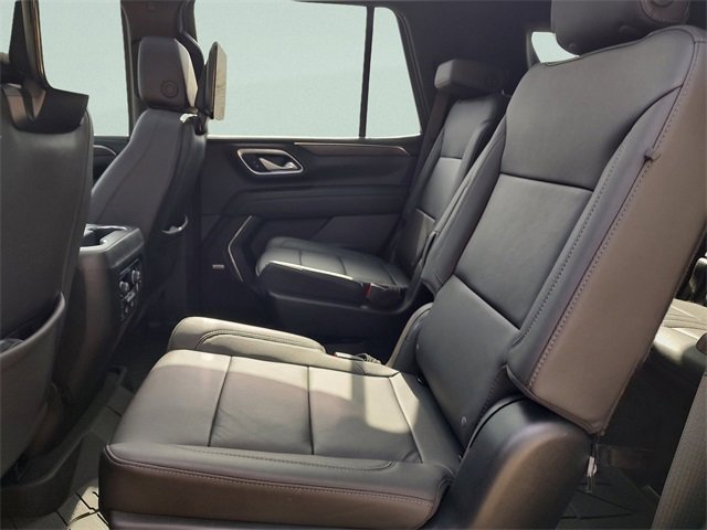 Used 2024 Chevrolet Tahoe Z71 w/ Luxury Package image 32