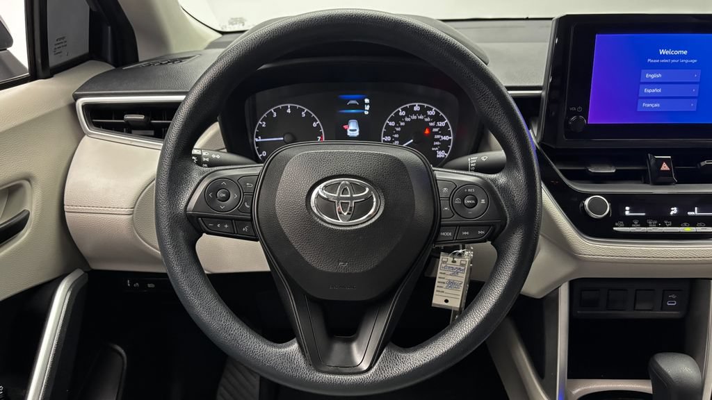Used 2023 Toyota Corolla Cross L AWD/4WD image 26