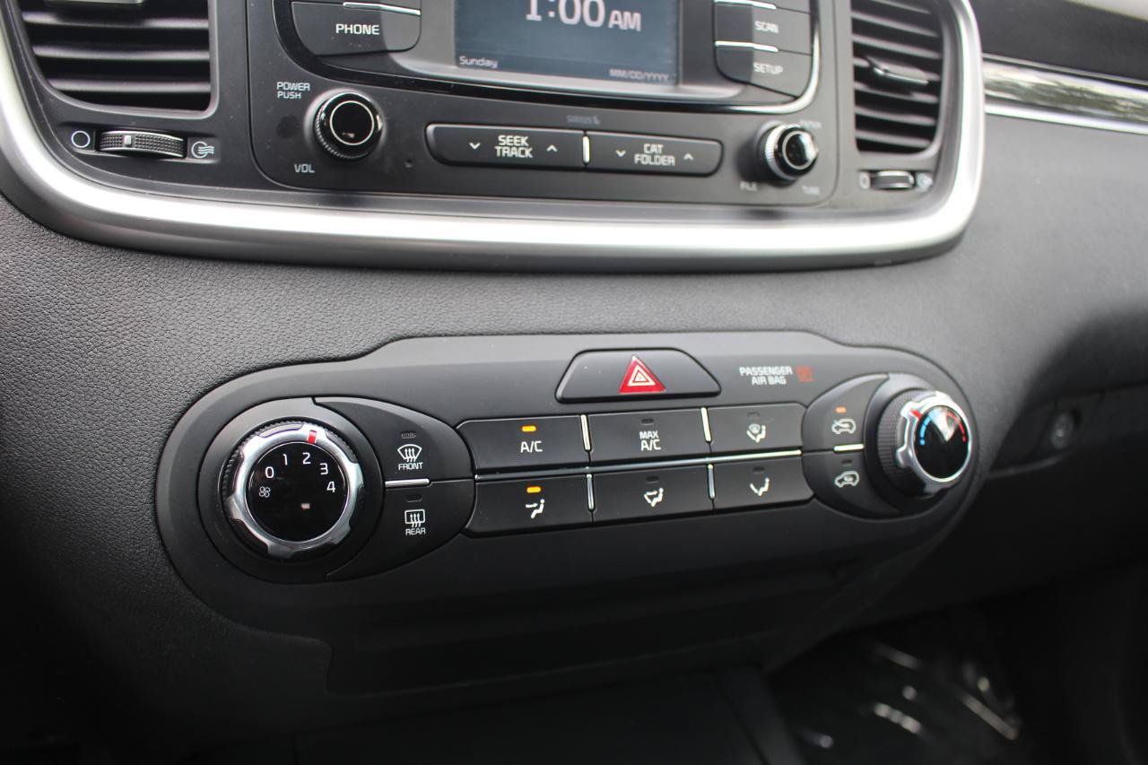 Used 2017 Kia Sorento FWD image 23