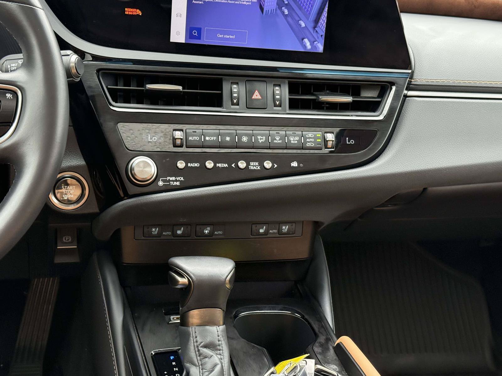 Used 2025 Lexus ES 350 w/ Premium Package FWD image 18
