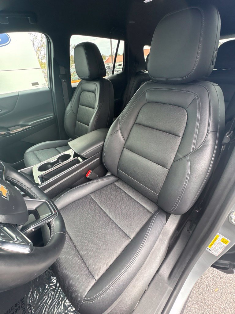 Used 2025 Chevrolet Equinox LT w/ Convenience Package II FWD image 10