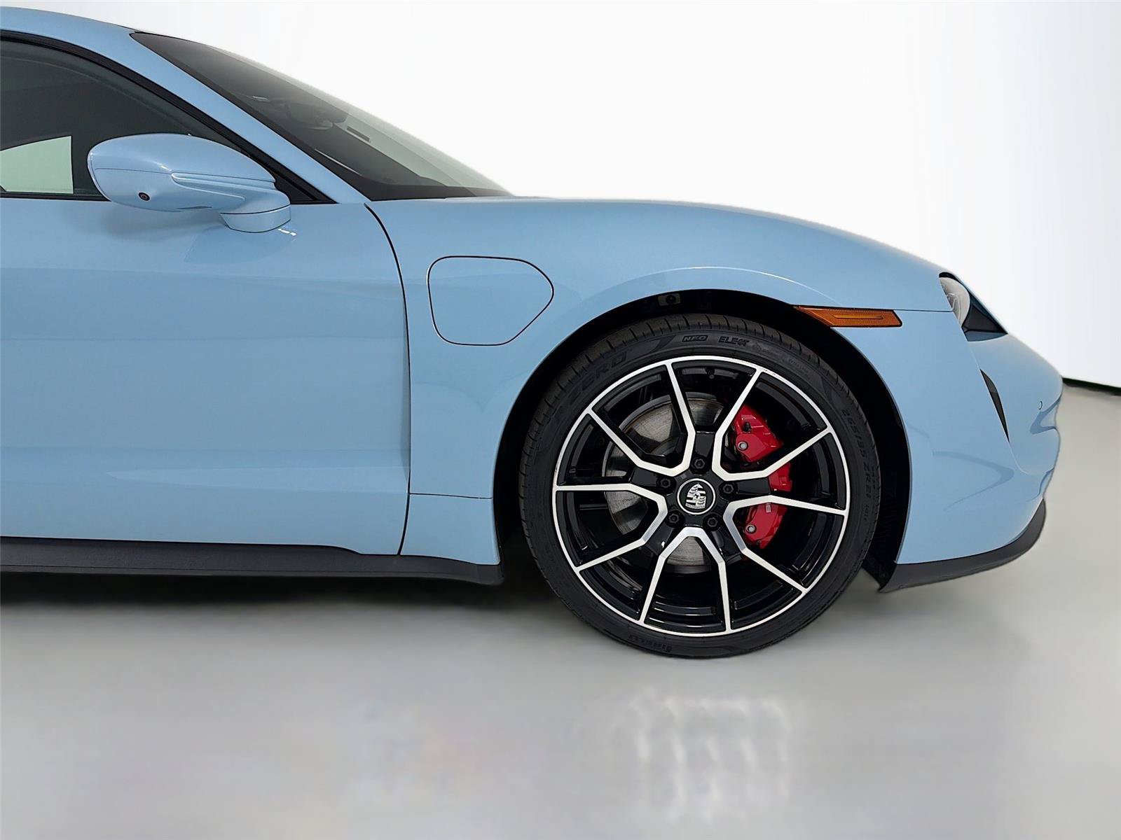 Used 2023 Porsche Taycan 4S AWD/4WD image 27