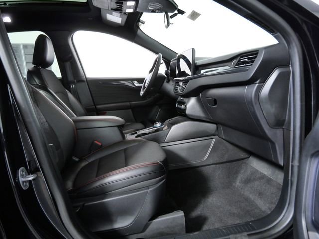 Certified 2024 Ford Escape ST-Line w/ Tech Pack #1 AWD/4WD image 10
