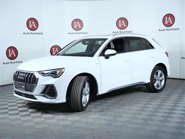 Certified 2024 Audi Q3 2.0T Premium Plus w/ Premium Plus Package image 4