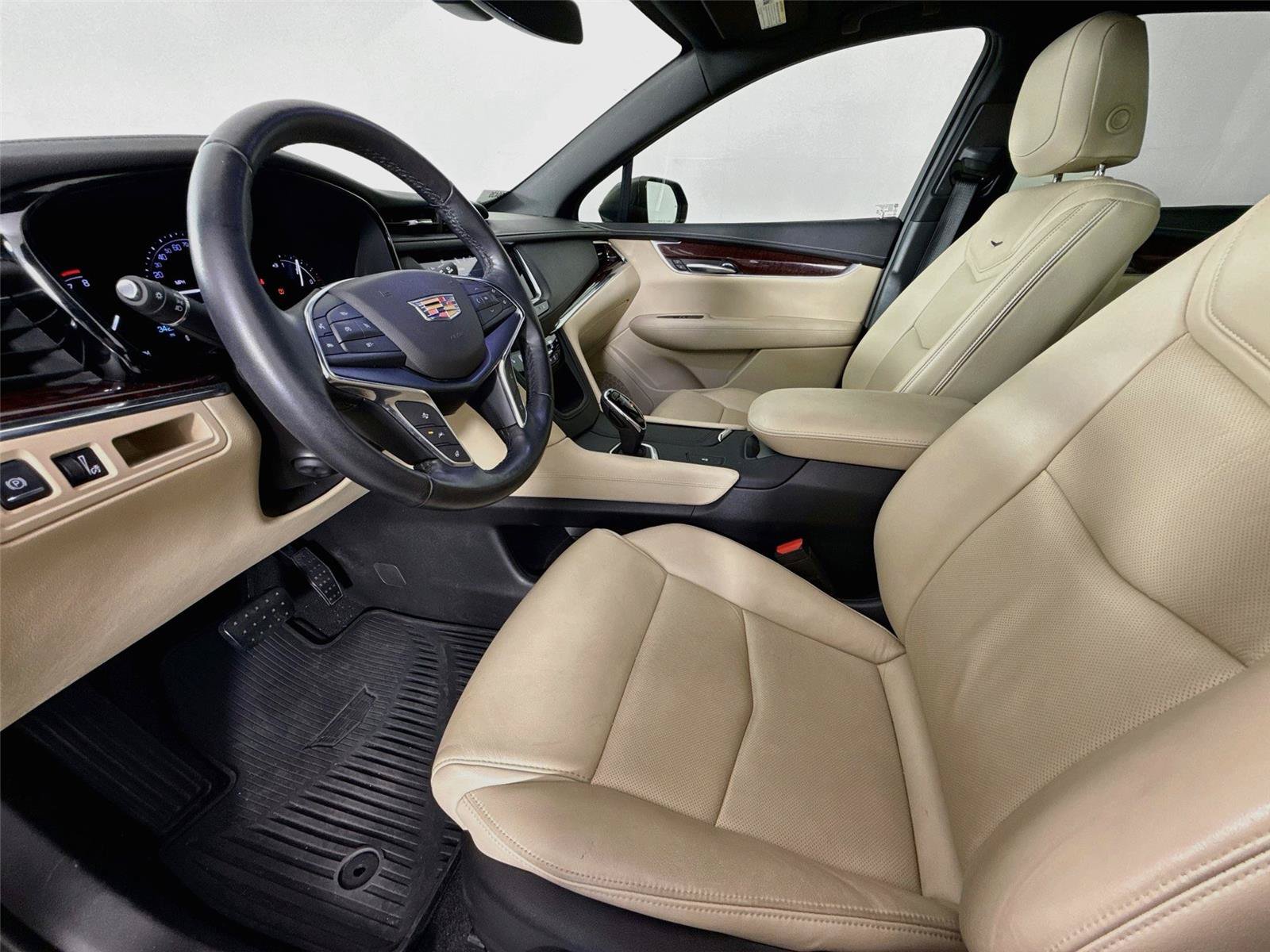 Used 2019 Cadillac XT5 Luxury FWD image 9