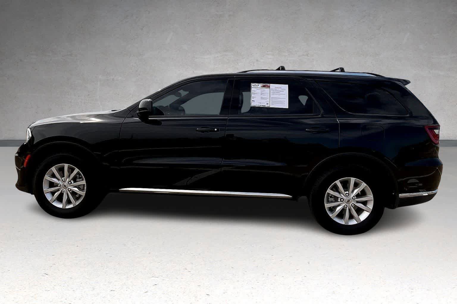 Used 2024 Dodge Durango SXT image 3