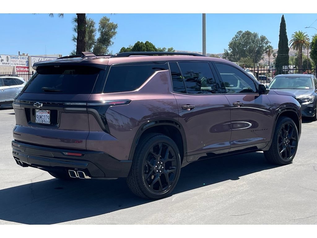 Used 2026 Chevrolet Traverse RS w/ LPO, Cargo Package FWD image 7