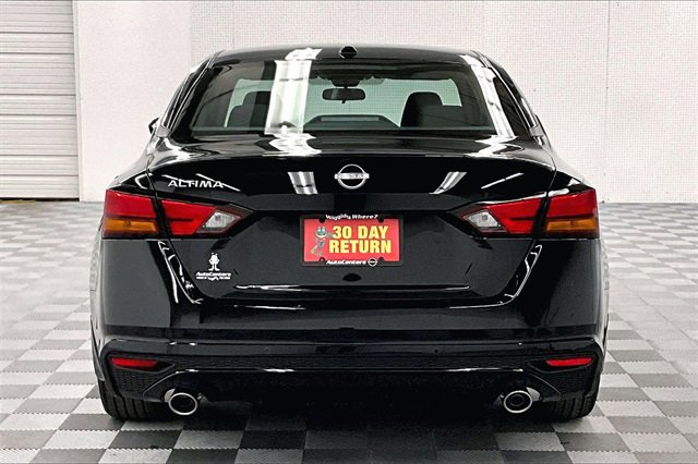 New 2025 Nissan Altima 2.5 SV image 4