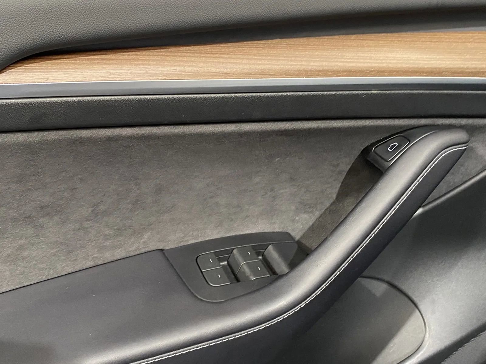 Used 2023 Tesla Model 3 Performance image 11