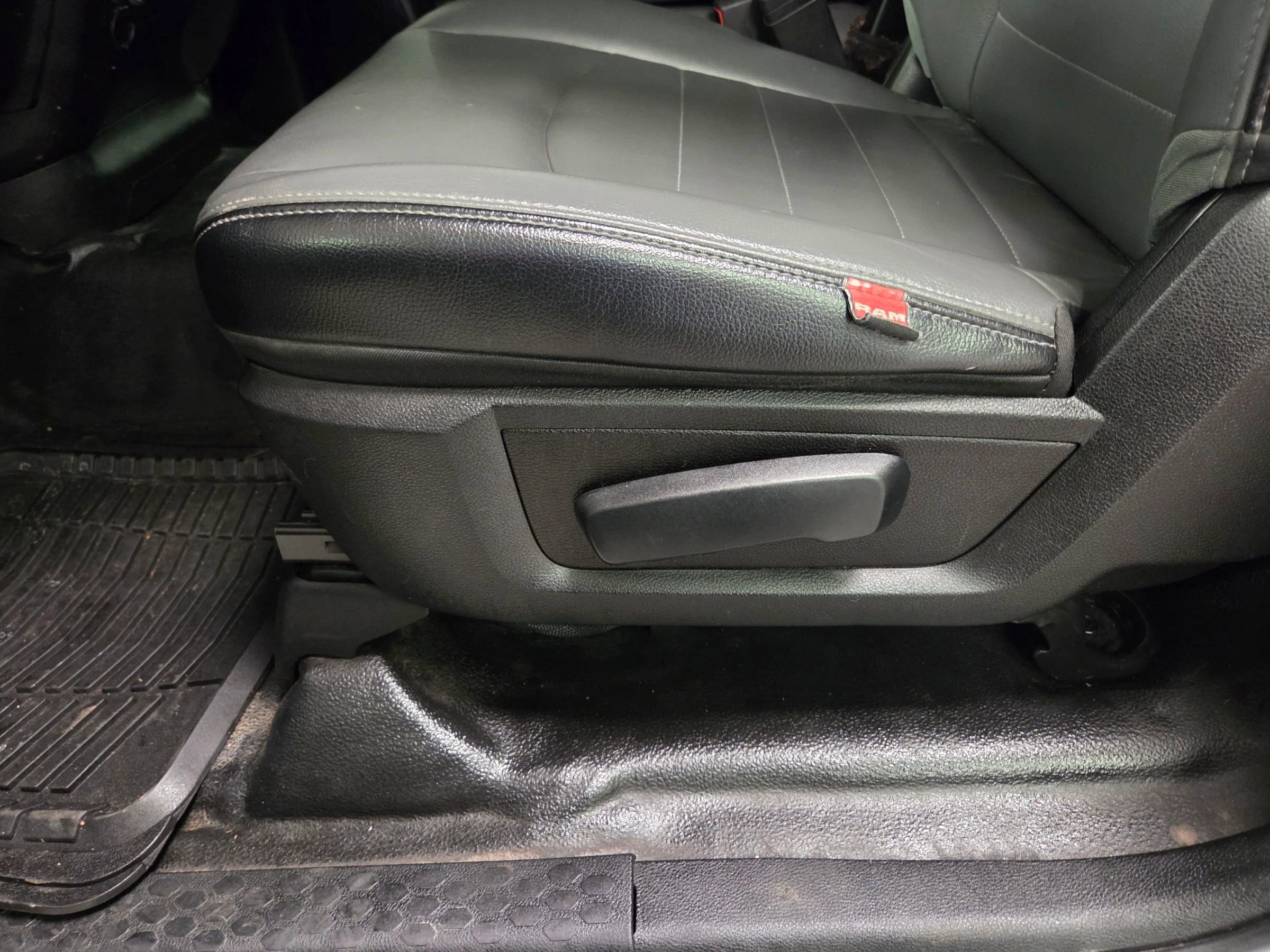 Used 2023 RAM 1500 Tradesman w/ Power & Remote Entry Group image 14