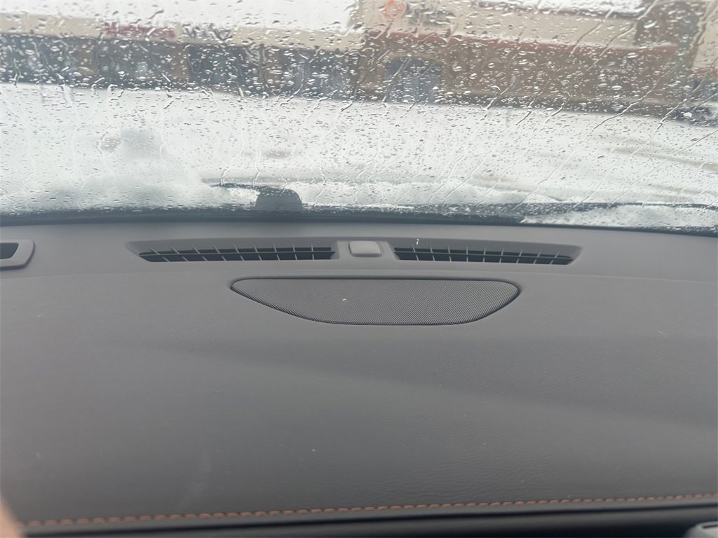 Used 2021 Cadillac XT4 Premium Luxury image 35