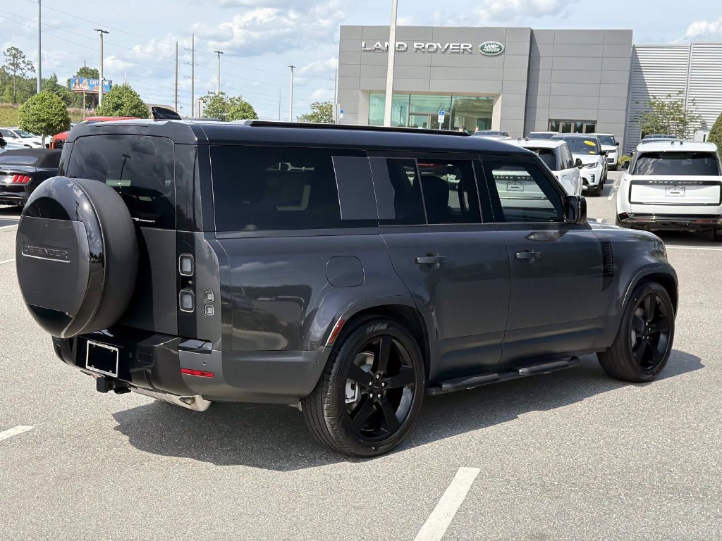 Used 2026 Land Rover Defender 130 S AWD/4WD image 5