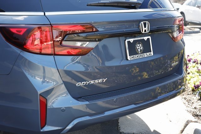 New 2026 Honda Odyssey Touring image 11