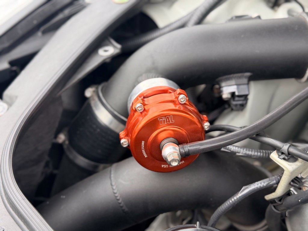 Used 2015 Nissan GT-R Premium AWD/4WD image 40