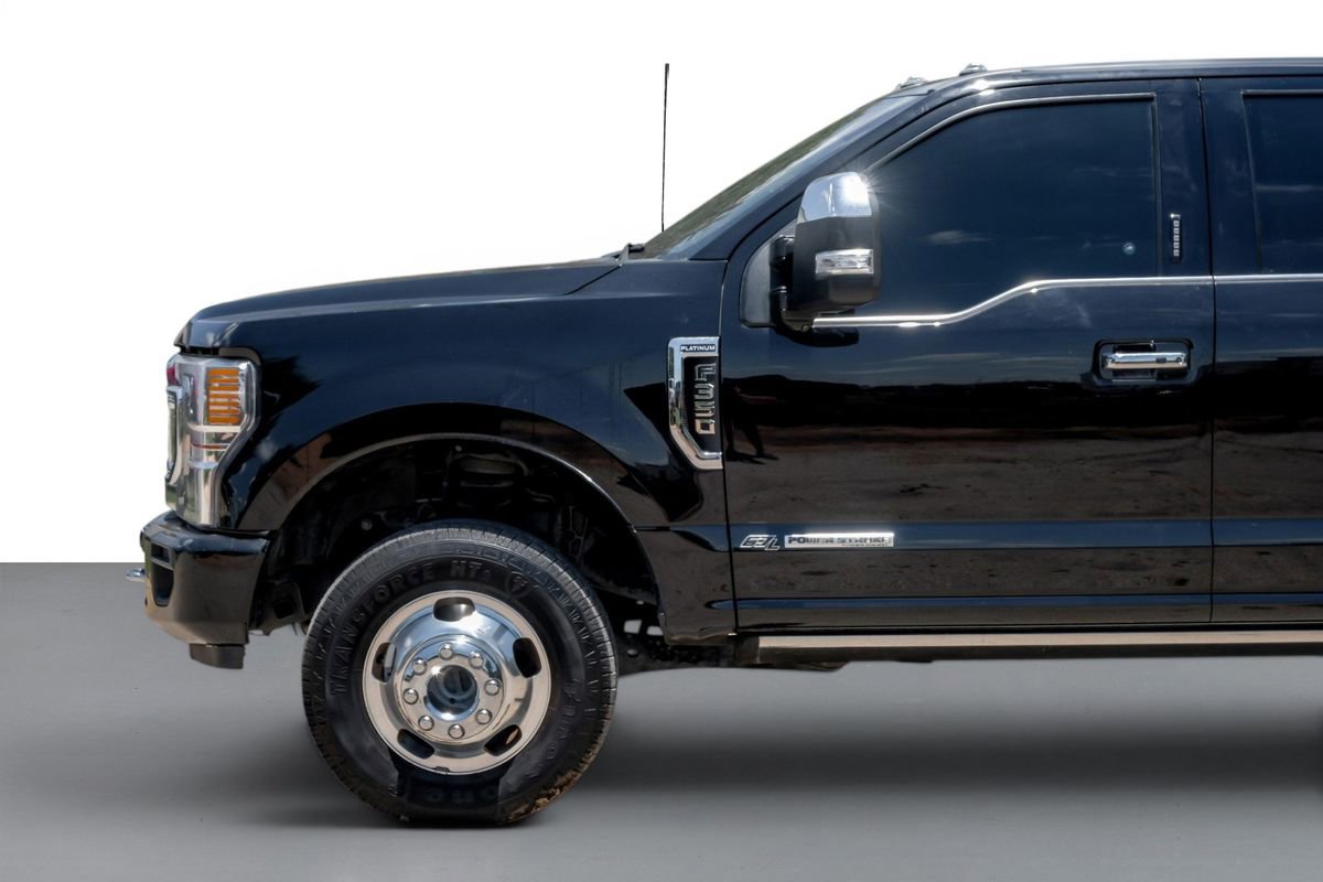 Used 2022 Ford F350 Platinum w/ FX4 Off-Road Package AWD/4WD image 10
