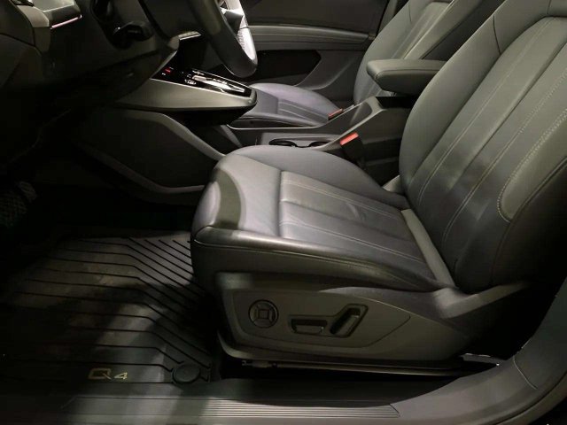 Used 2023 Audi Q4 e-tron Premium Plus w/ Premium Plus AWD/4WD image 64
