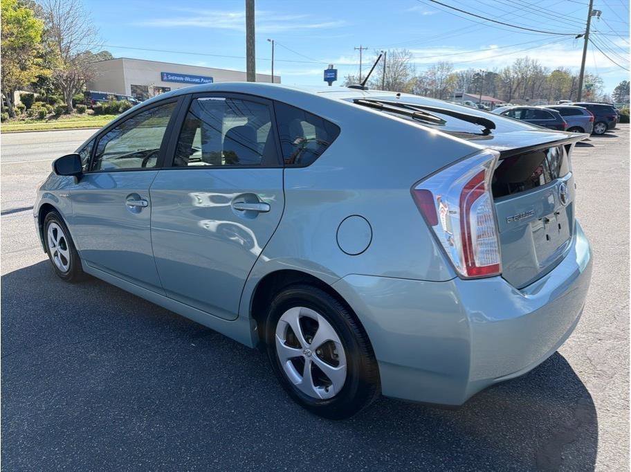 Used 2013 Toyota Prius Four image 4