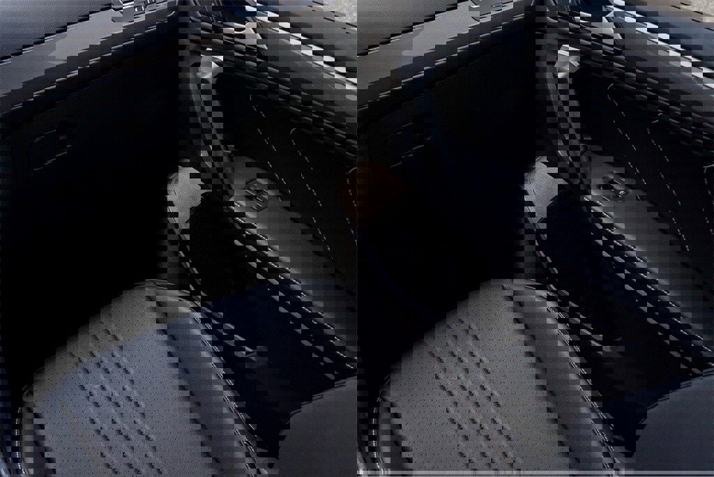 New 2024 Volkswagen Tiguan SE R-Line image 27