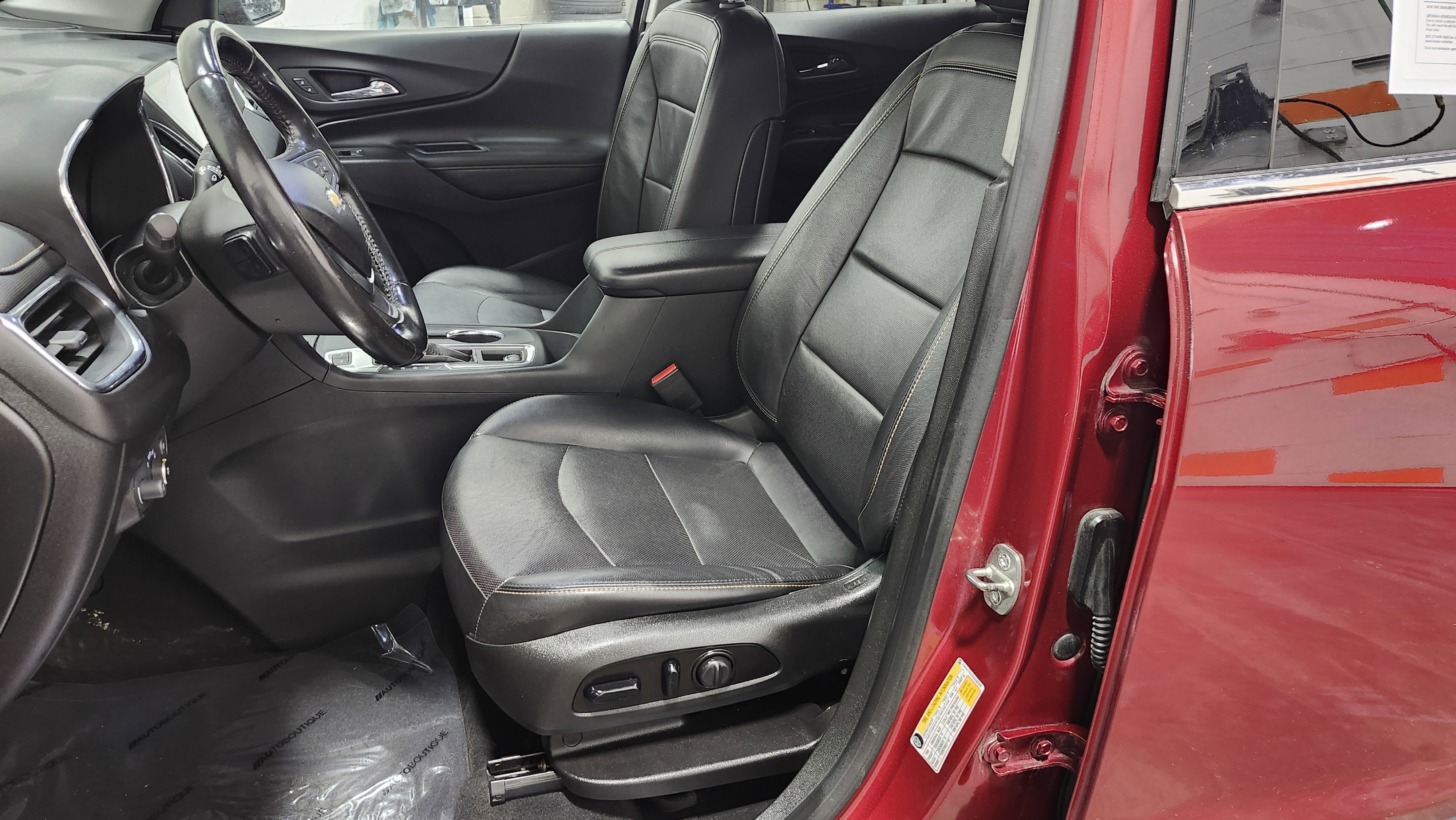 Used 2019 Chevrolet Equinox Premier image 24