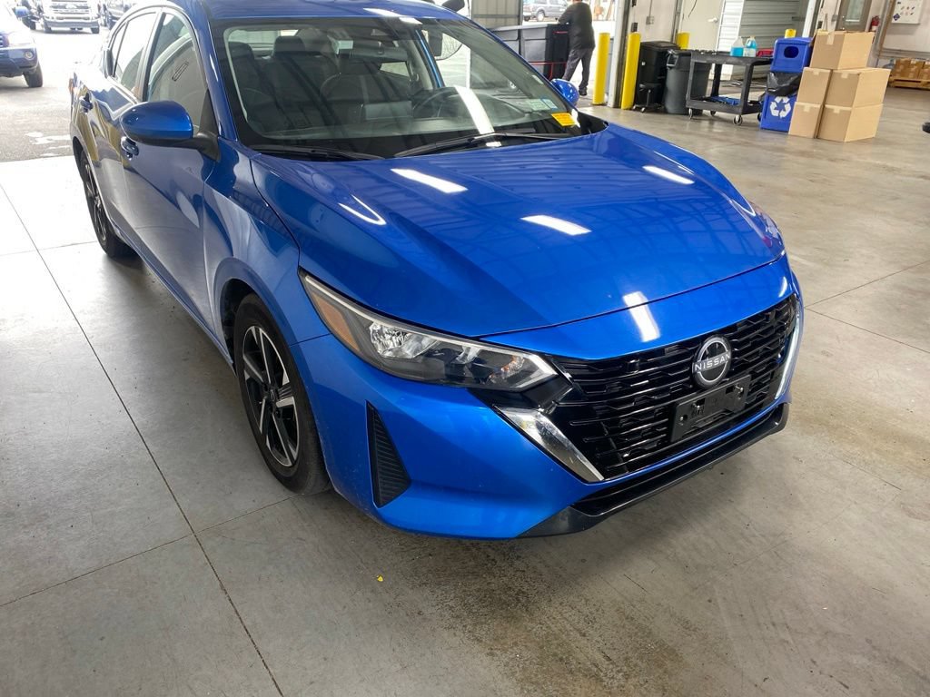 Used 2024 Nissan Sentra SV FWD image 1