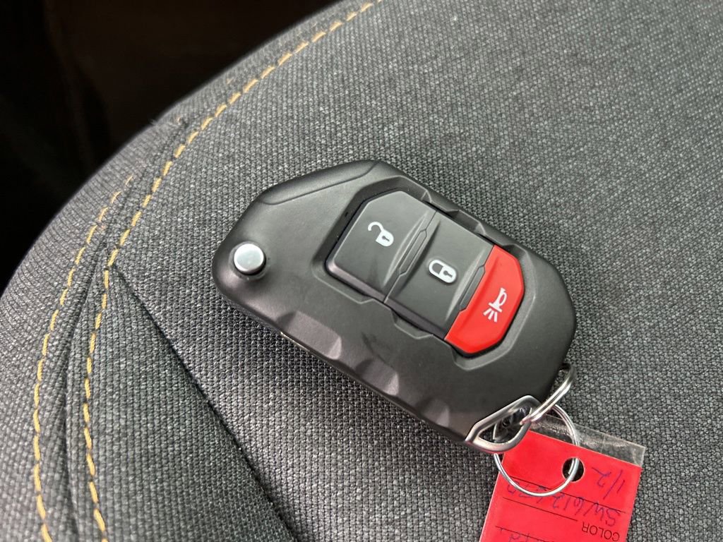 Used 2025 Jeep Wrangler Sport S image 25