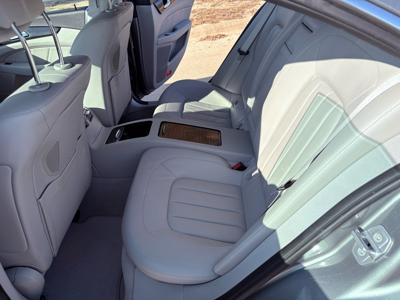 Used 2012 Mercedes-Benz CLS 550 image 24