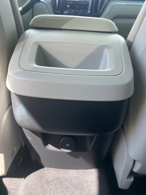 Used 2023 Volvo XC60 B5 Plus w/ Protection Package Premier image 24