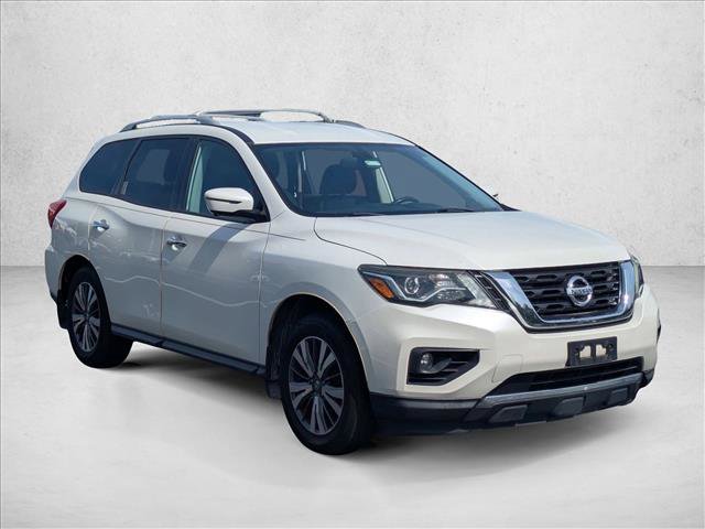 Used 2017 Nissan Pathfinder SL w/ SL Tech Package AWD/4WD image 3