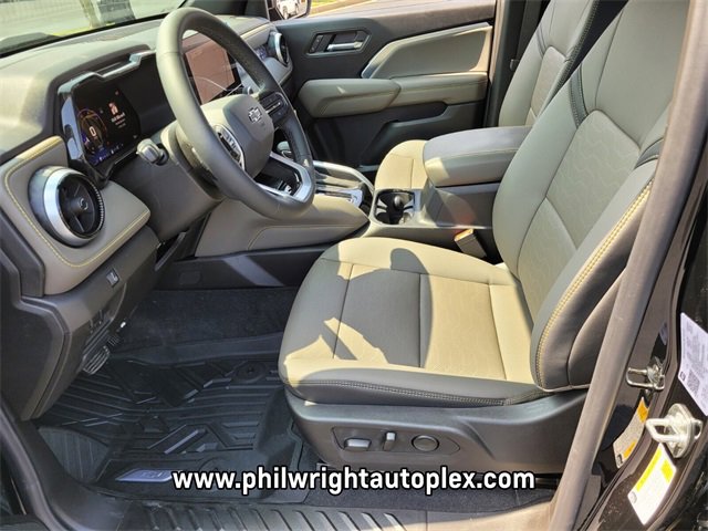 New 2025 Chevrolet Colorado ZR2 w/ Off-Road Front Bumper Package image 14