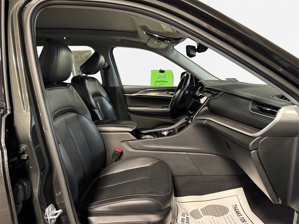 Used 2022 Jeep Grand Cherokee L Limited image 26