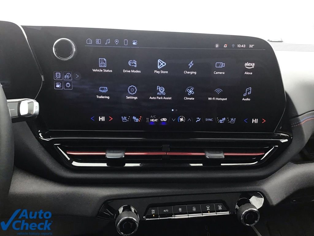 Used 2025 Chevrolet Silverado EV RST image 38