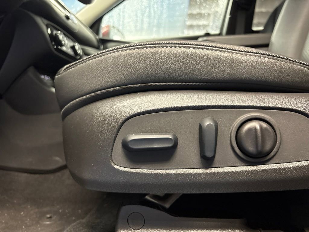 Certified 2023 Buick Encore GX Essence w/ Experience Buick Package FWD image 29