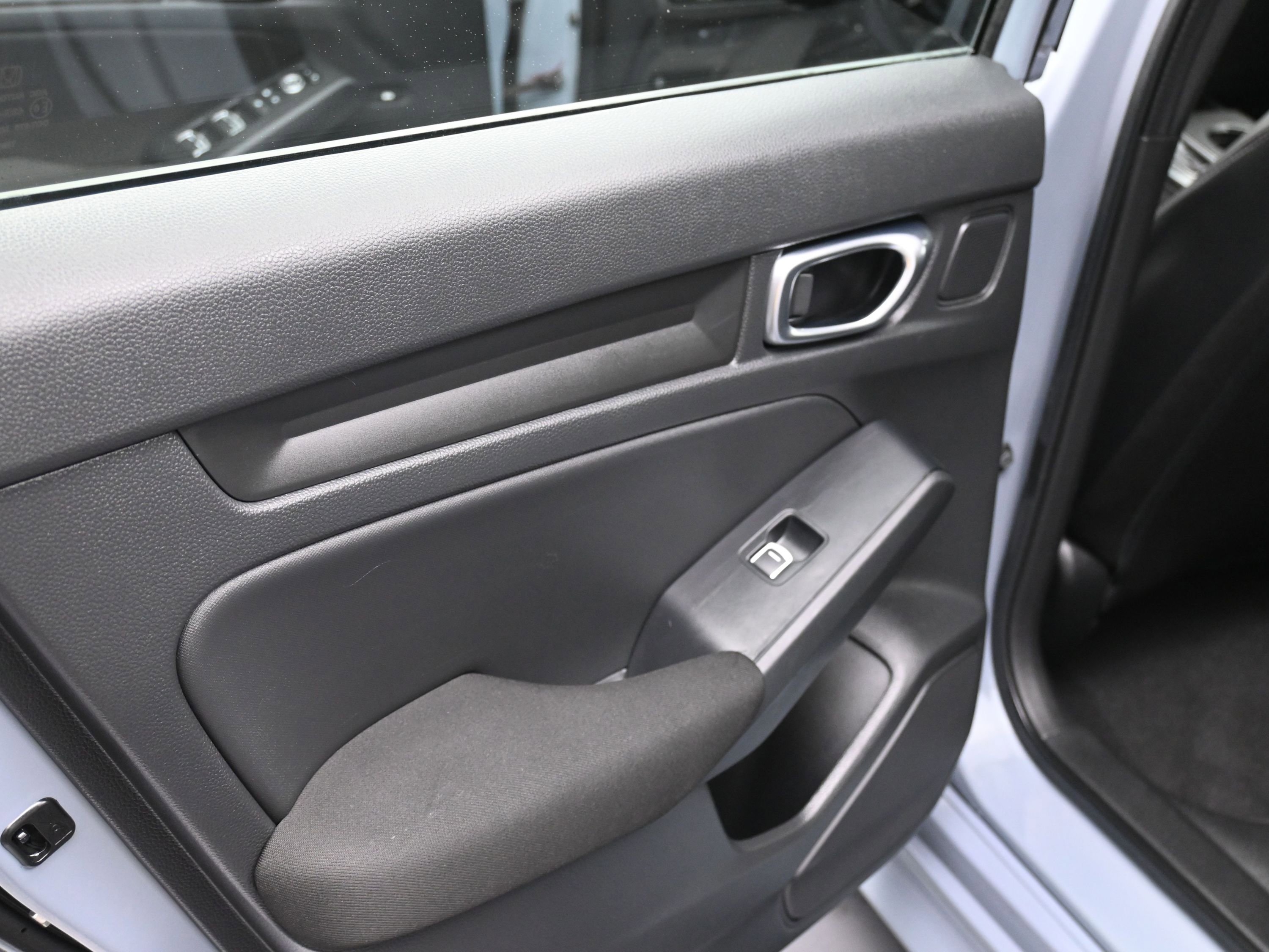 Used 2023 Honda Civic Sport image 19