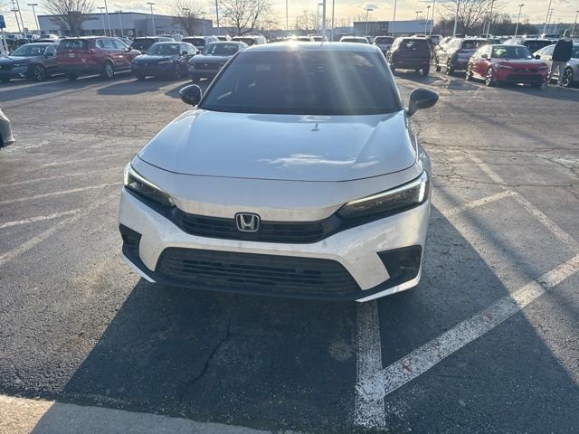 Used 2023 Honda Civic Sport image 3