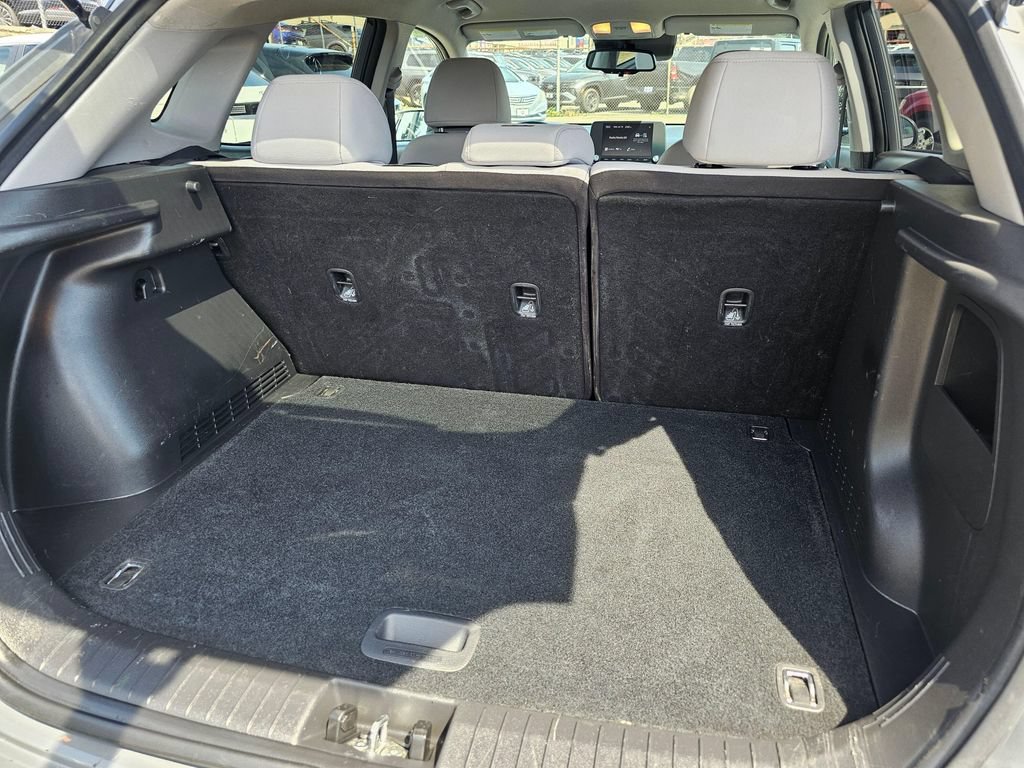 Used 2023 Hyundai Kona SE FWD image 14