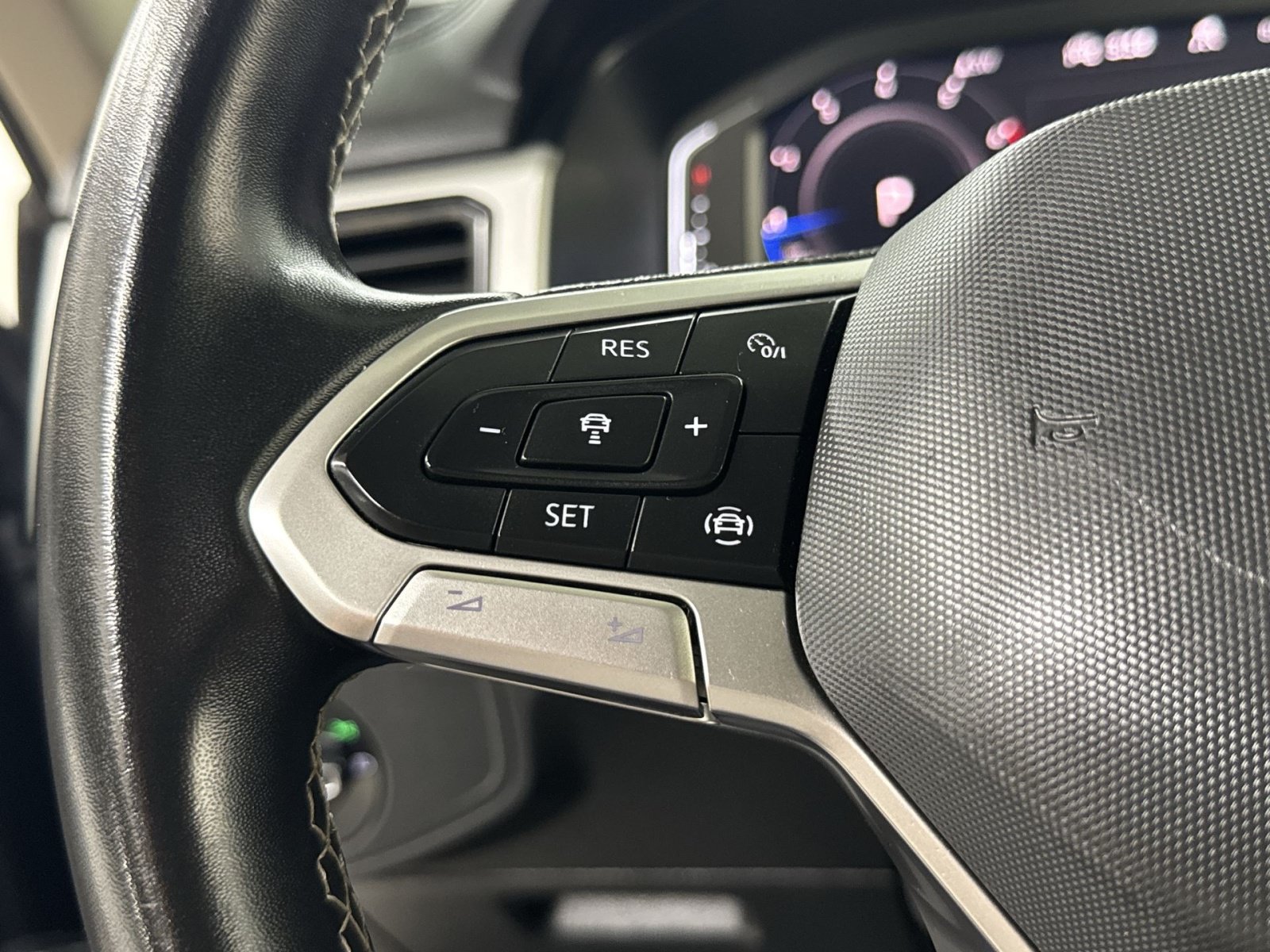 Used 2022 Volkswagen Atlas SE w/ Panoramic Sunroof Package AWD/4WD image 47