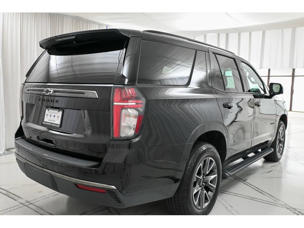 Used 2022 Chevrolet Tahoe Z71 w/ Luxury Package AWD/4WD image 7