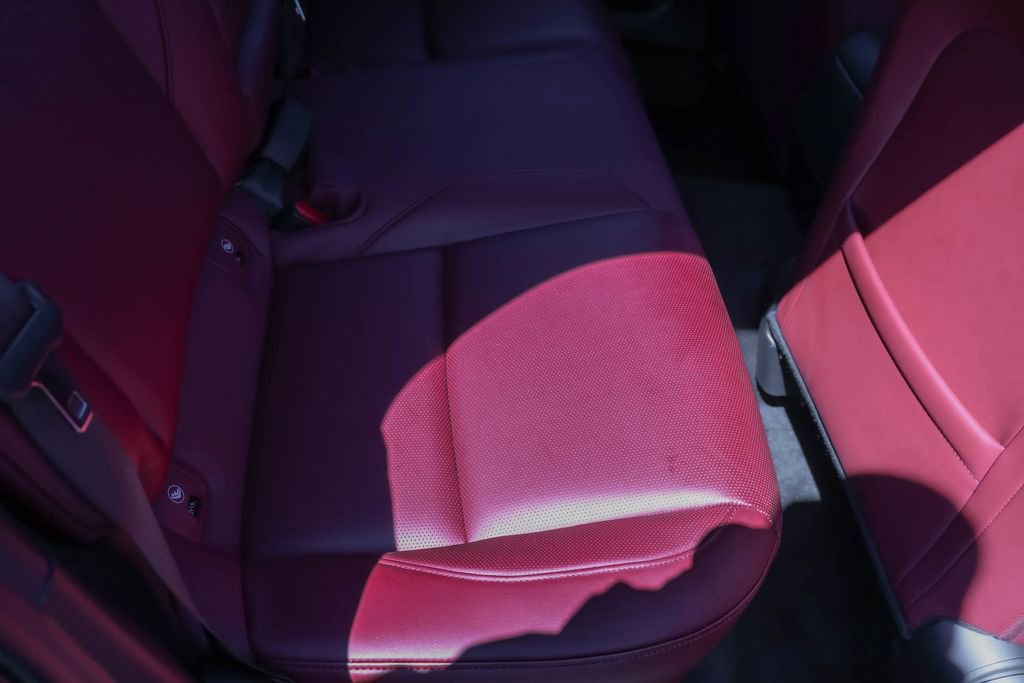 Used 2023 MAZDA MAZDA3 s image 32