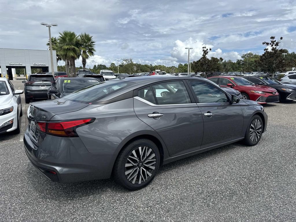 Certified 2024 Nissan Altima 2.5 SV image 4