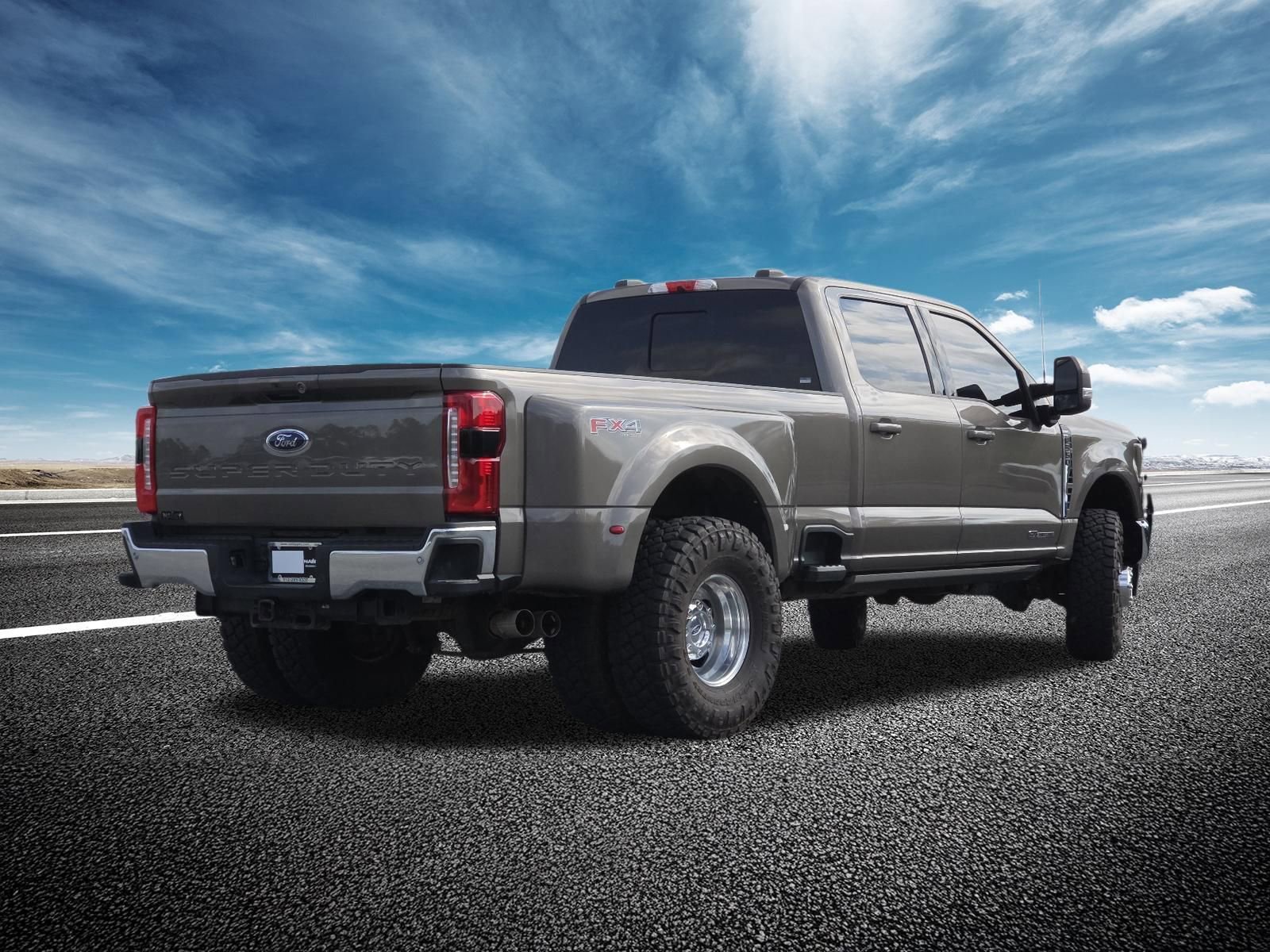 Used 2023 Ford F350 Lariat w/ Lariat Ultimate Package image 24