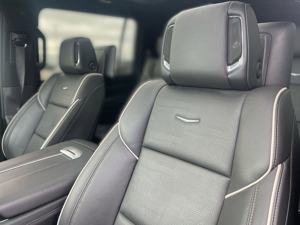 Certified 2024 Cadillac Escalade ESV Sport w/ LPO, ONYX Package image 8