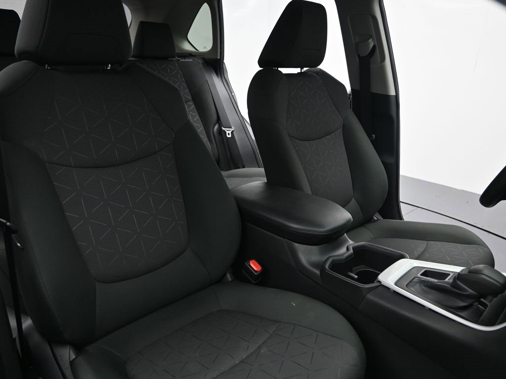 Used 2024 Toyota RAV4 XLE image 11